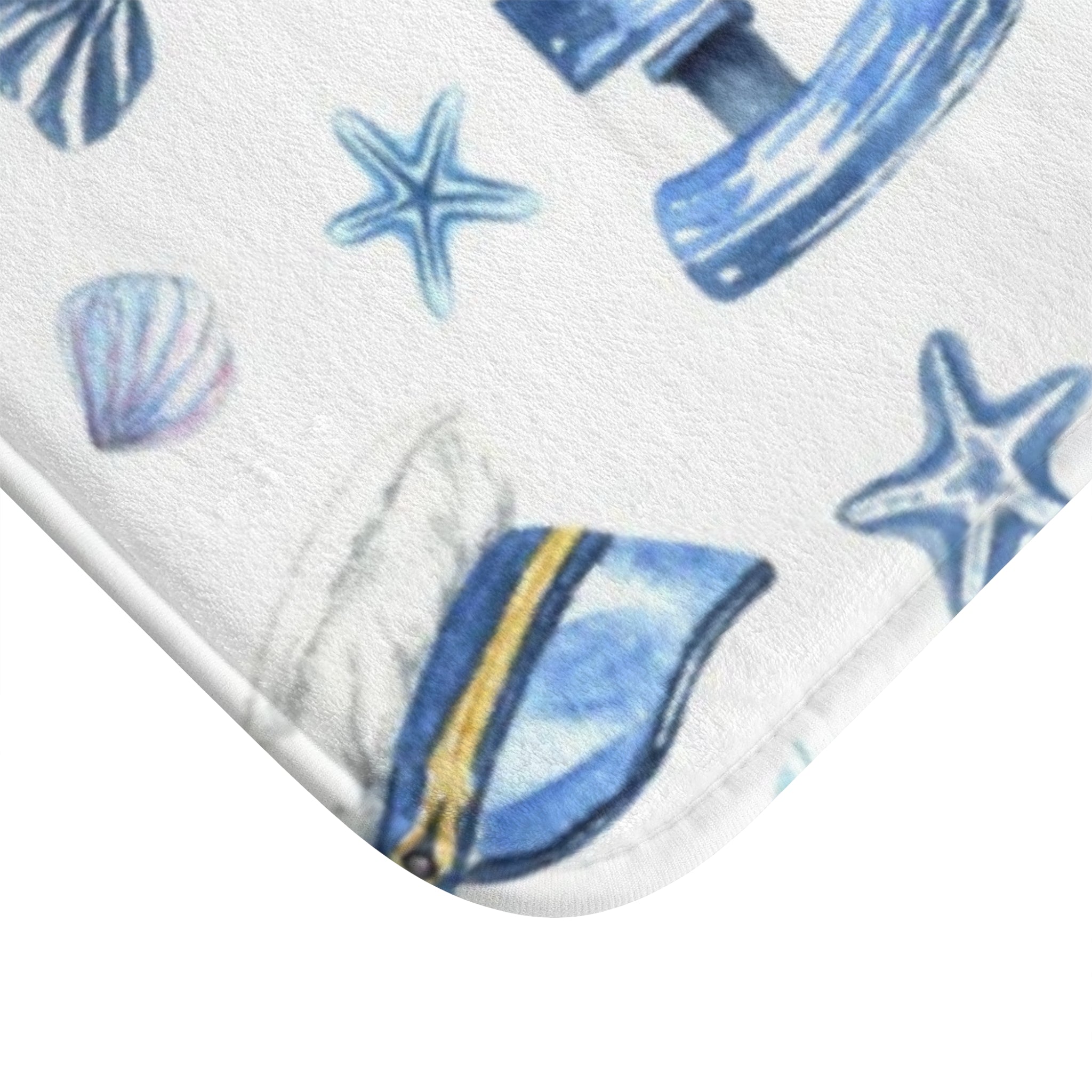 Coastal Seashell Bath Mat, Beach Decor, Nautical Bathroom Rug, Summer Home Accessory, Ocean Themed Gift