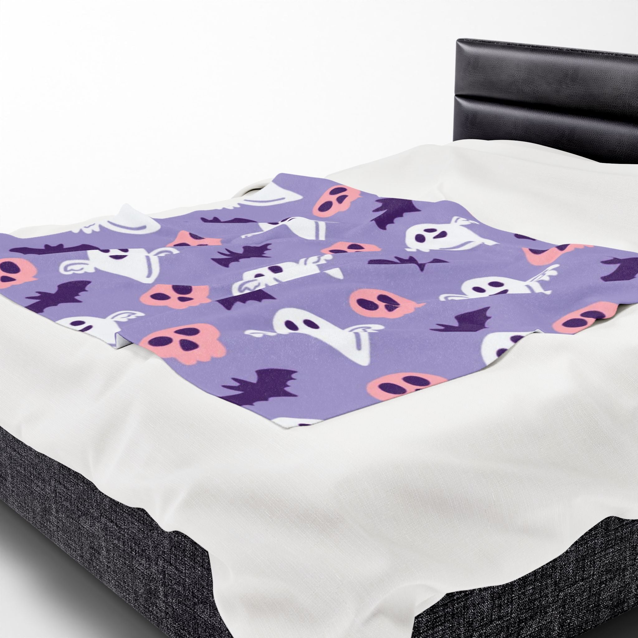 Ghost & Skull Velveteen Plush Blanket | Cozy Halloween Decor, Soft Throw Blanket, Ghostly Gift, Kids Blanket, Spooky Home