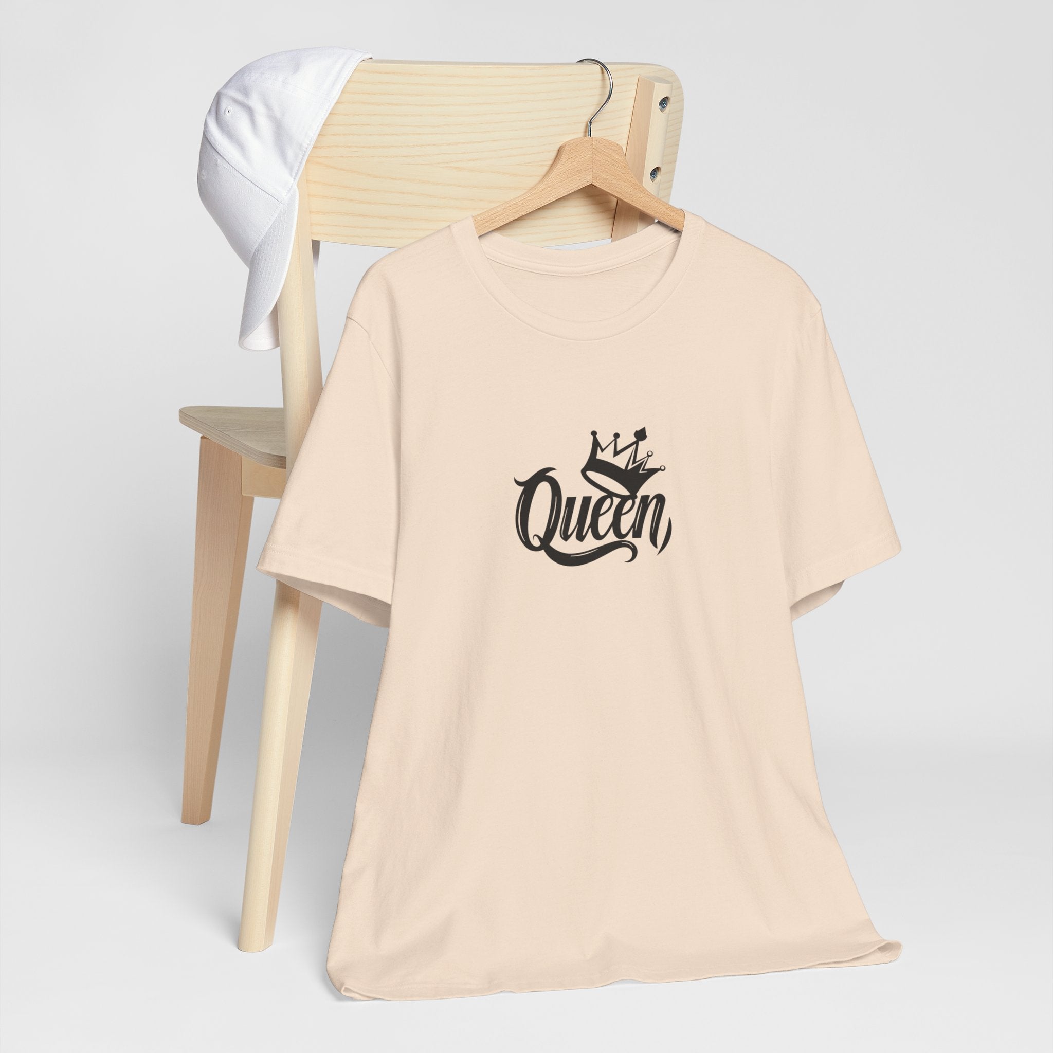 Queen Graphic Tee, Stylish Unisex T-Shirt, Perfect Gift for Her, Casual Wear, Birthday Present, Queen Crown Design