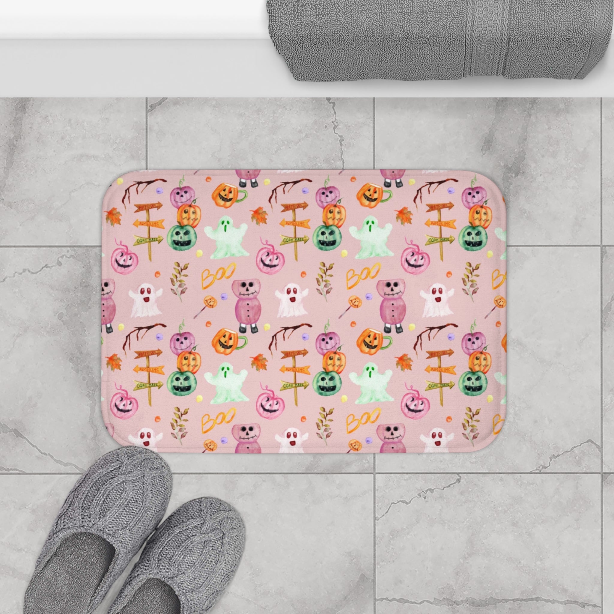 Cute Halloween Bath Mat with Ghosts and Pumpkins, Funky Decor for Fall, Bathroom Mat for Holiday Cheer, Seasonal Home Accessory, [...]