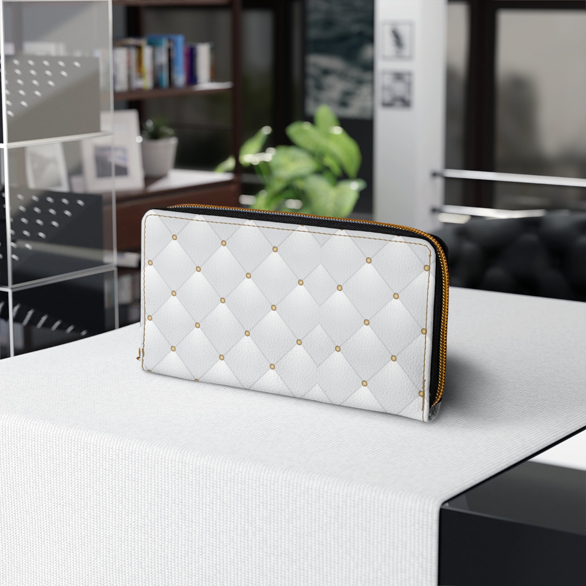 Elegant Quilted Zipper Wallet - Chic Accessory for Everyday Use, Travel, Gift for Her, Stylish Organization, Fashion Statement