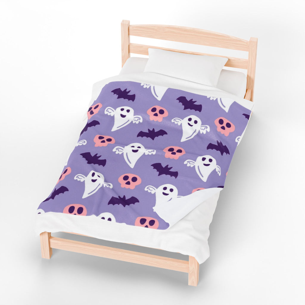 Ghost & Skull Velveteen Plush Blanket | Cozy Halloween Decor, Soft Throw Blanket, Ghostly Gift, Kids Blanket, Spooky Home